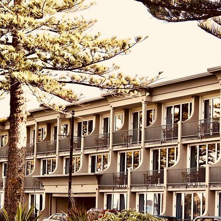 The Nautilus Hotel Нейпиър Екстериор снимка The Surf Hotel